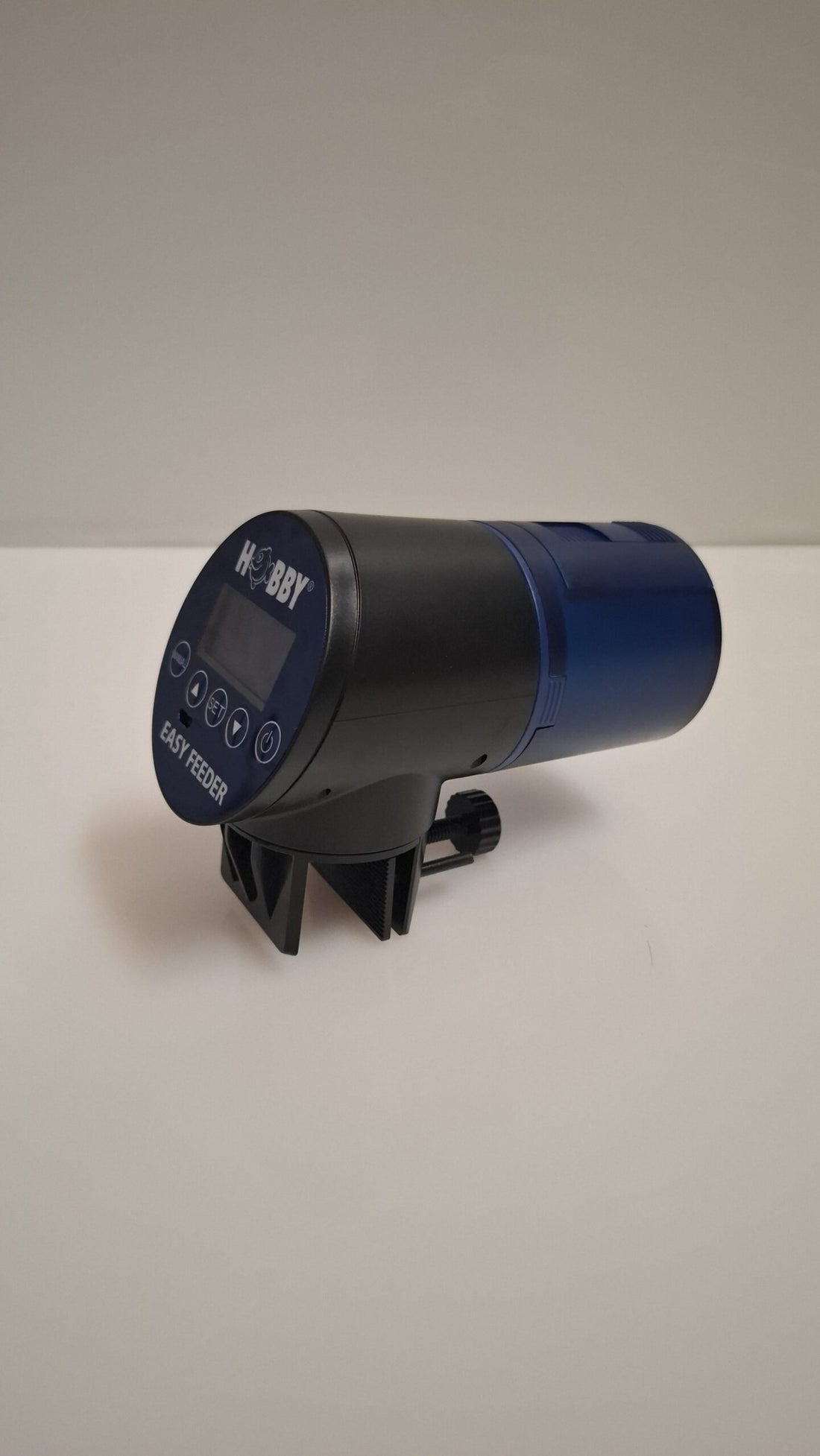 Nourisseur automatique pour aquarium
