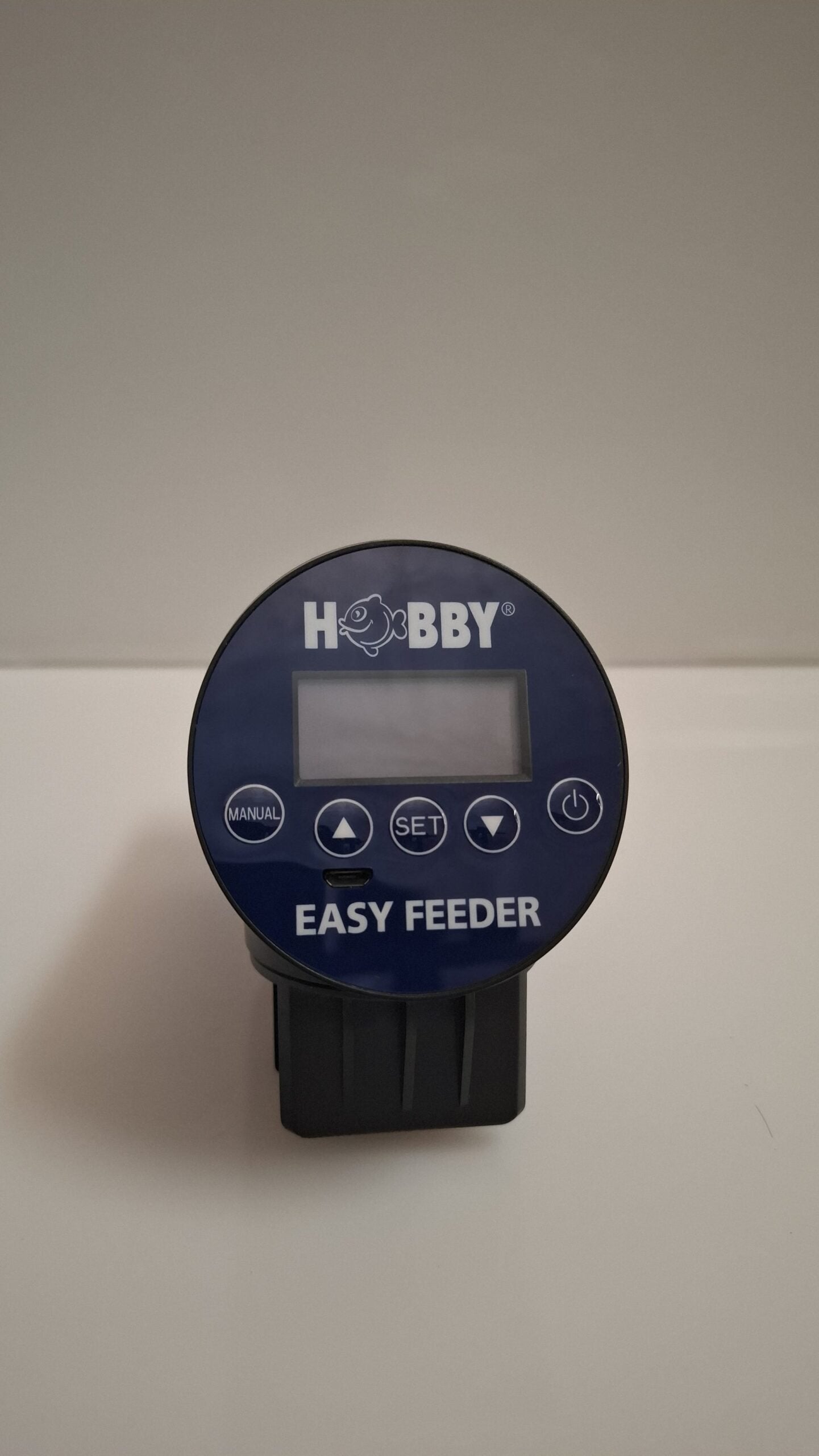 Nourisseur automatique pour aquarium