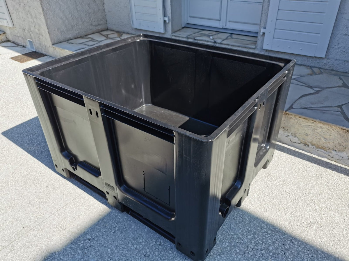 Caisse étanche PEHD recyclé Noir 610L